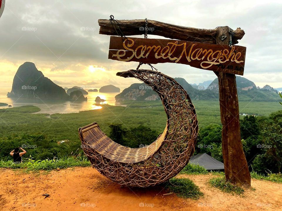 Unseen Thailand. Crescent moon. #samednangshe #phangNga #Thailand 
The most beautiful sunrise viewpoints in Phang Nga province