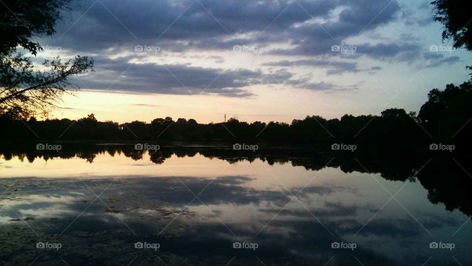 nolin lake at dawn