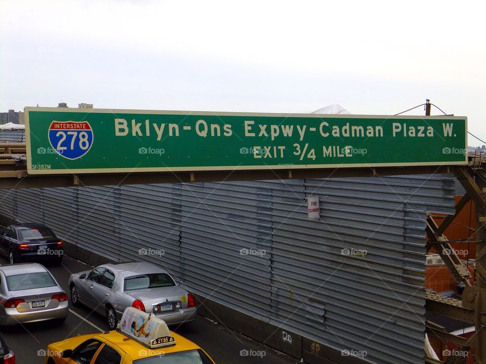 NEW YORK CITY BROOKLYN BRIDGE OVER PASS