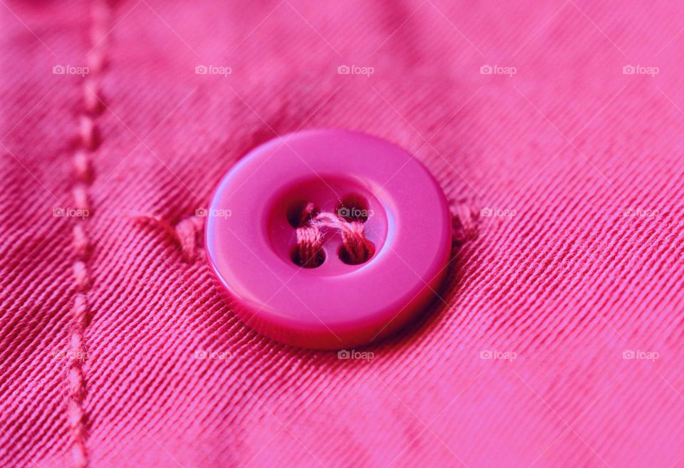 pink button