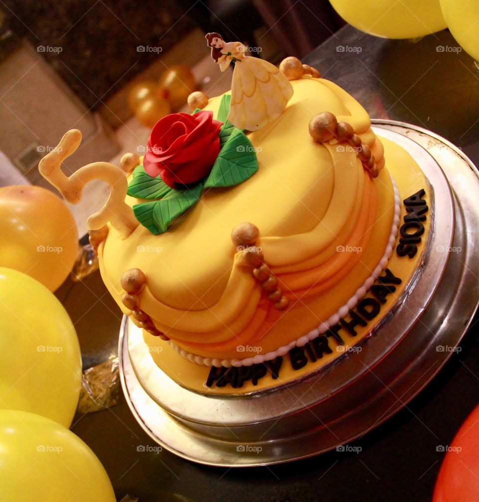 Beauty & the Beast (Princess Belle) theme cake !