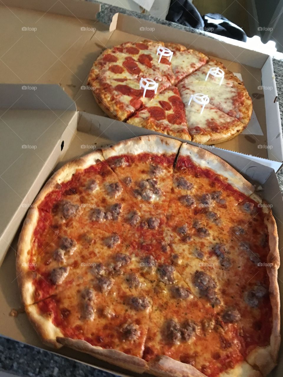 Pizza. Bronx Pizza 