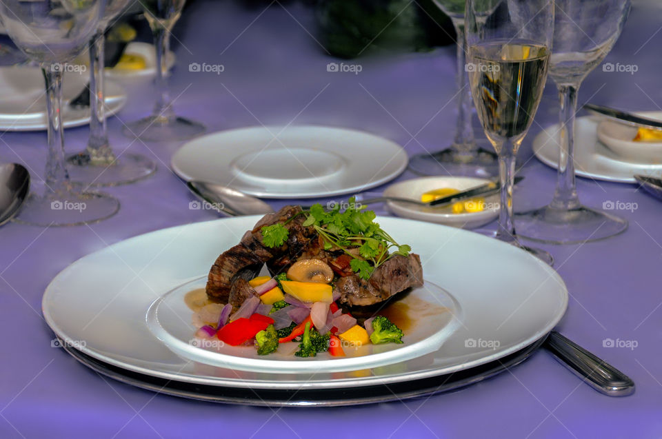 beef fillet with fruits and vegetables.