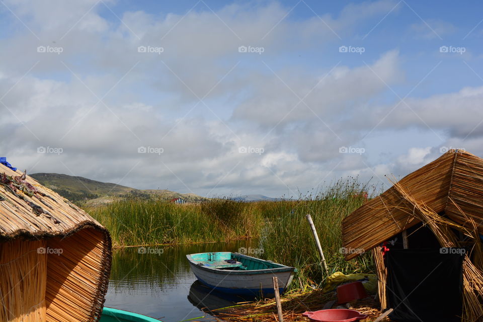 Getaway Row Boat, Uros Islands, Lake Titicaca Peru