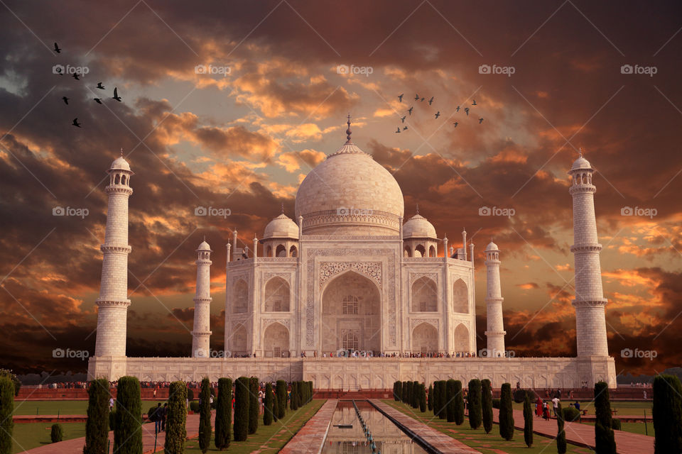 Majestic Taj Mahal in agra, Uttar Pradesh, India