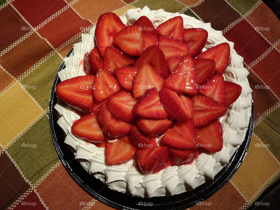 strawberry cake