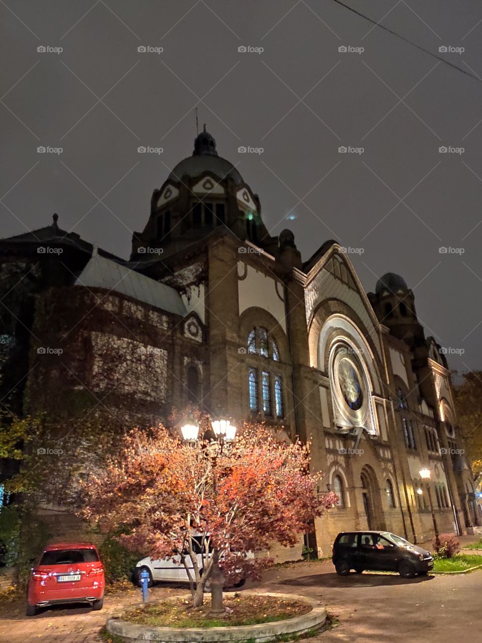 Novi Sad Serbia sinagogue by night