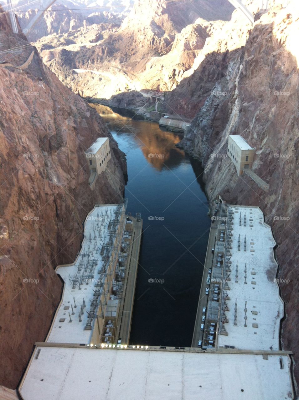 Hoover Dam . Nevada meets Arizona