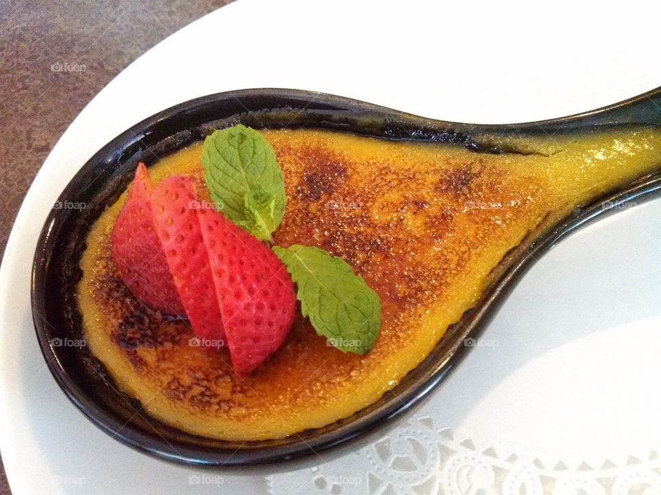 creme brulee with berries