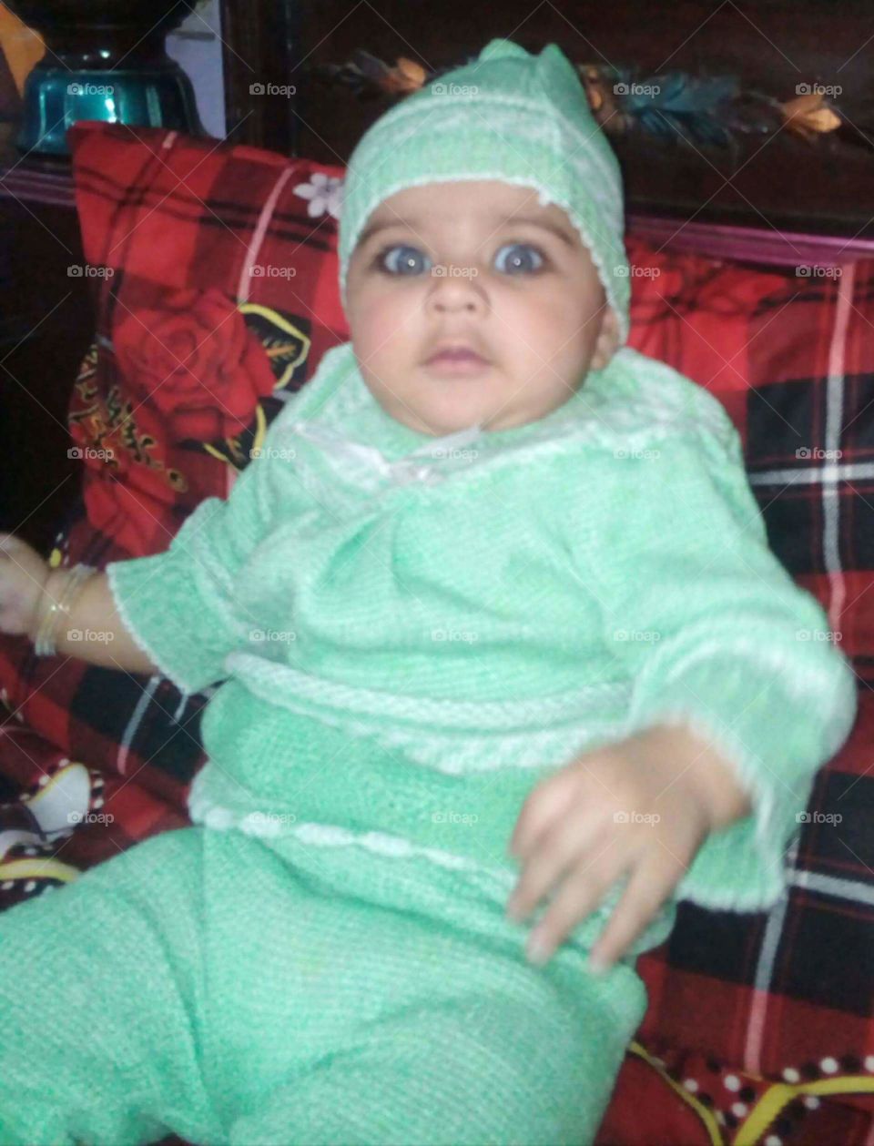 Beautiful eyes Pakistani girl 👧