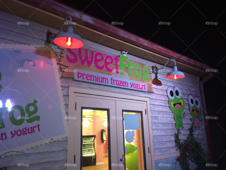 Sweet frog. Carowinds