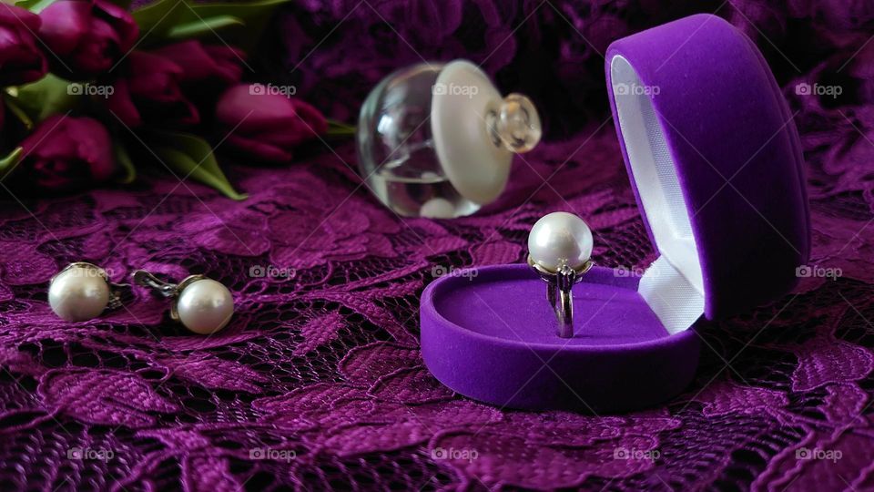 Romantic date💜 Purple guipure dress, perfume, jewelry set, tulips💜💜