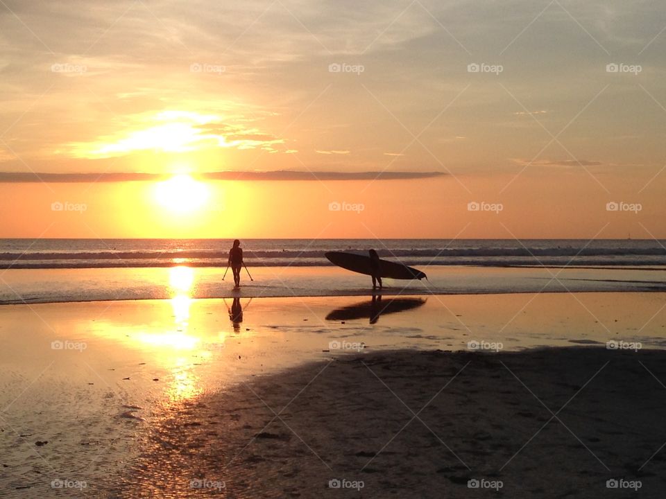 Incredível sunset on a costa rican beach