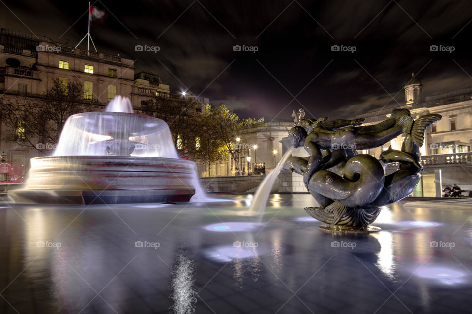 london night fountain trafalgar square by andyc