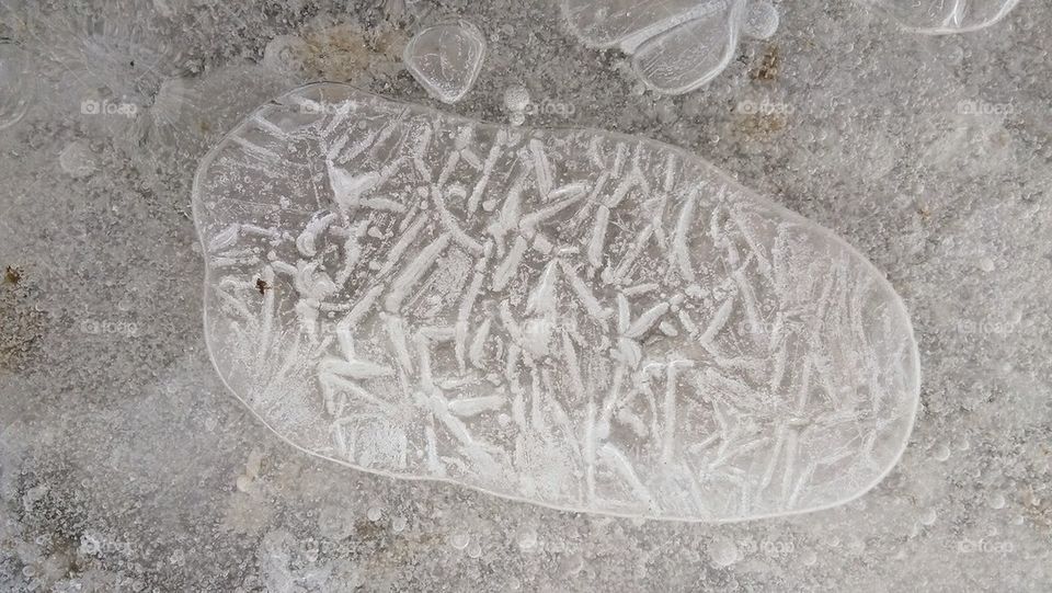 Interesting ice pattern