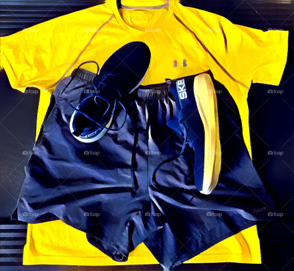 🏃‍♂️ 🇺🇸 Good Morning!  Everything ready to sweat the shirt. Let's go for a good morning jog?  Running is good for your health! / 🇧🇷 Bom dia! Tudo pronto para suar a camisa. Vamos para um bom cooper matinal? Correr faz bem para a saúde! 