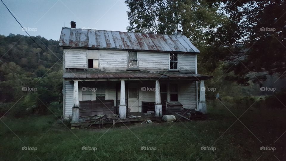 Forgotten Farmhouse
