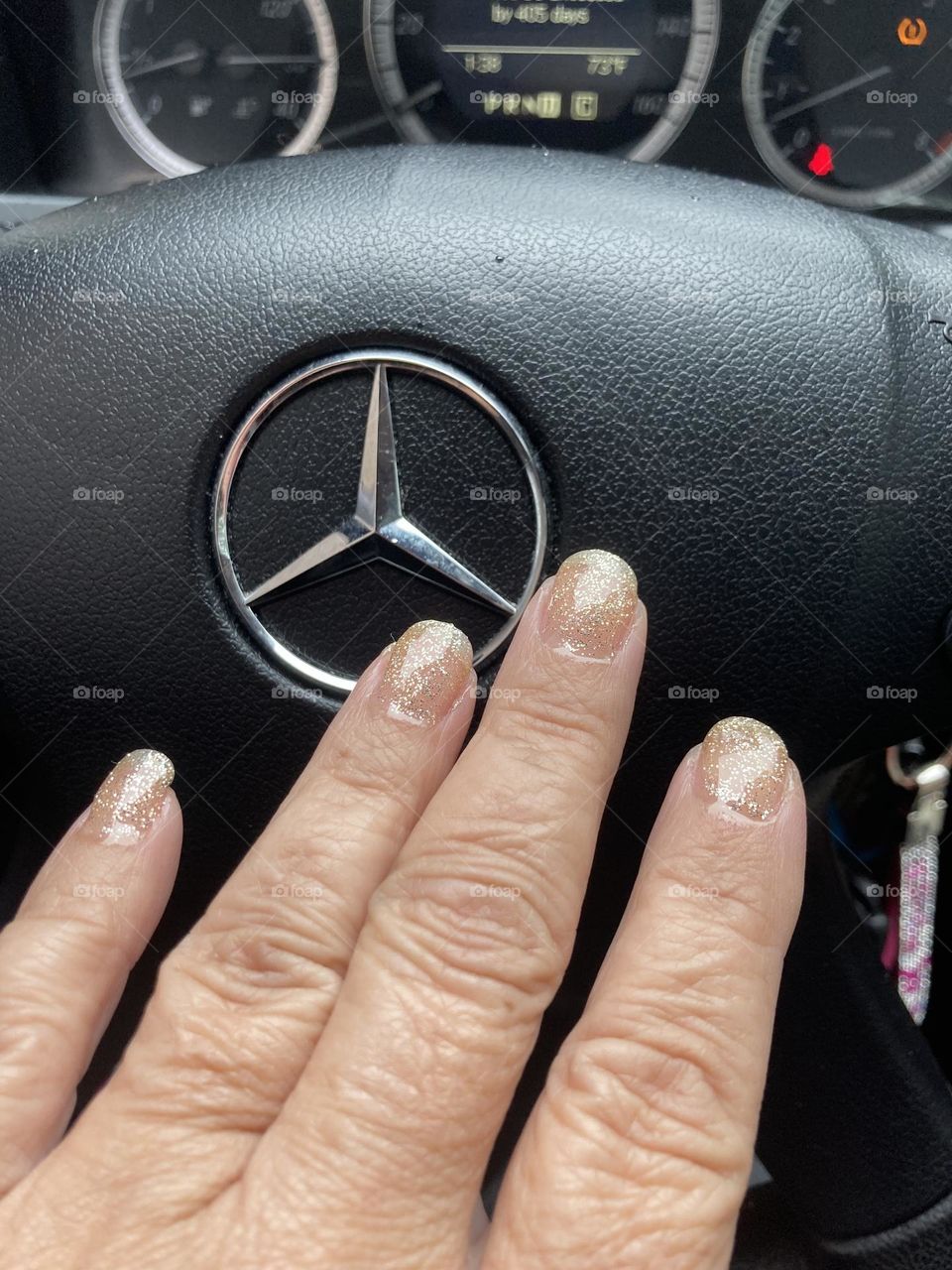 Nails done gold sparkles ✨ 