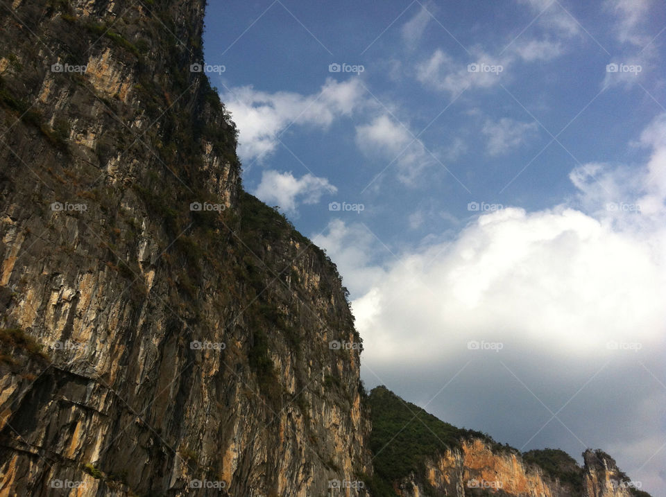 riverside huge liu river by HIN