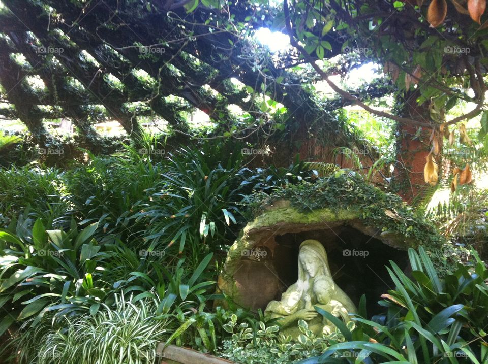 Sculpture of virgin mary with child jesus