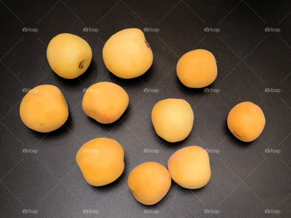 apricots