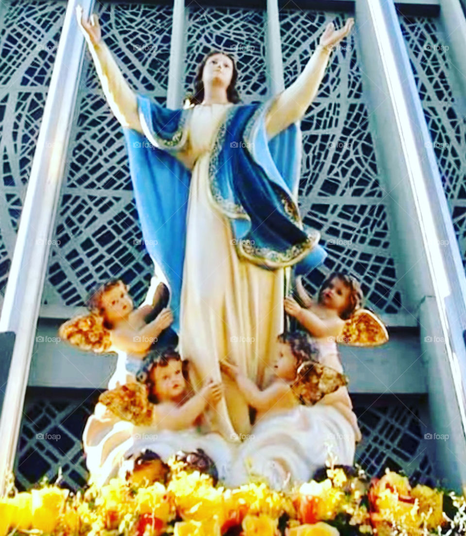 🙏 🇪🇸 Oh Maria, ruega por nosotros que recurrimos a ti.  Amén.  🇧🇷 Ó Maria, Nossa Senhora, rogai por nós que recorremos a vós. Amém. / 🇺🇸 O Mary, pray for us that we turn to you.  Amen. / 🇮🇹 O Madonna, prega per noi che ci rivolgiamo a te. Amen.