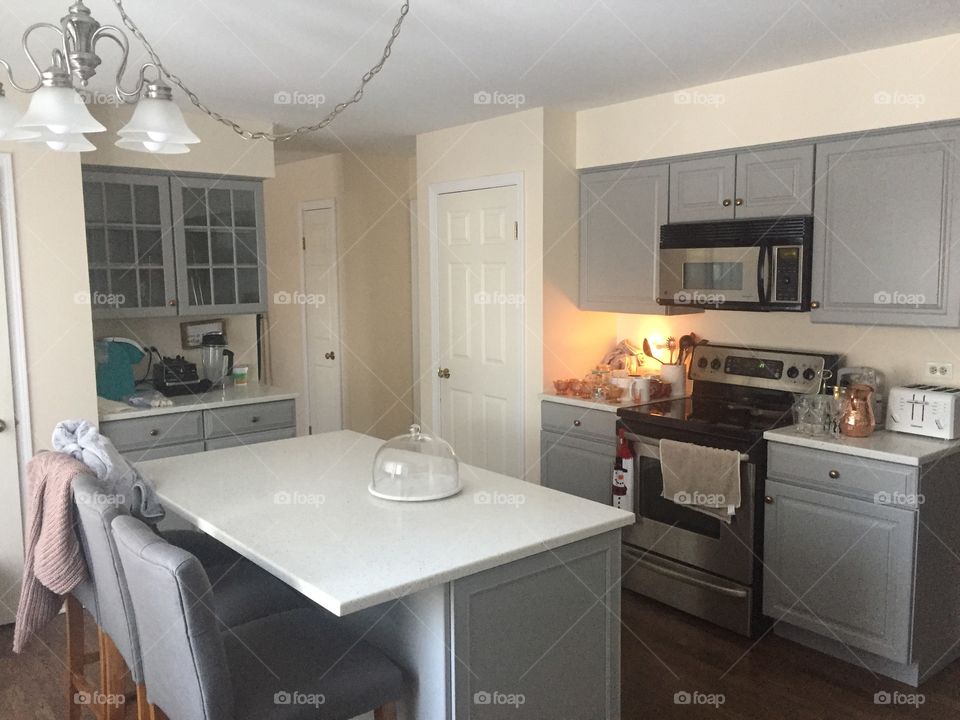 Grey & White Kitchen 