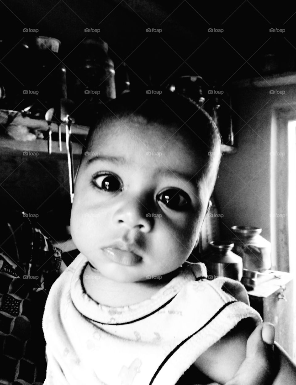 Photos of small children,pictures of innocent children,brilliant photos of innocent children,memorable photos of black and white children,best photos to remember,photos of a beautiful Indian child,real photo of child,best b&w photo of child