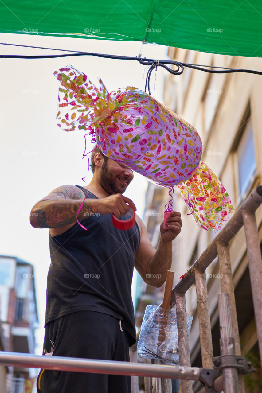 Ready for Fiestas de Gracia. Streets Decoration