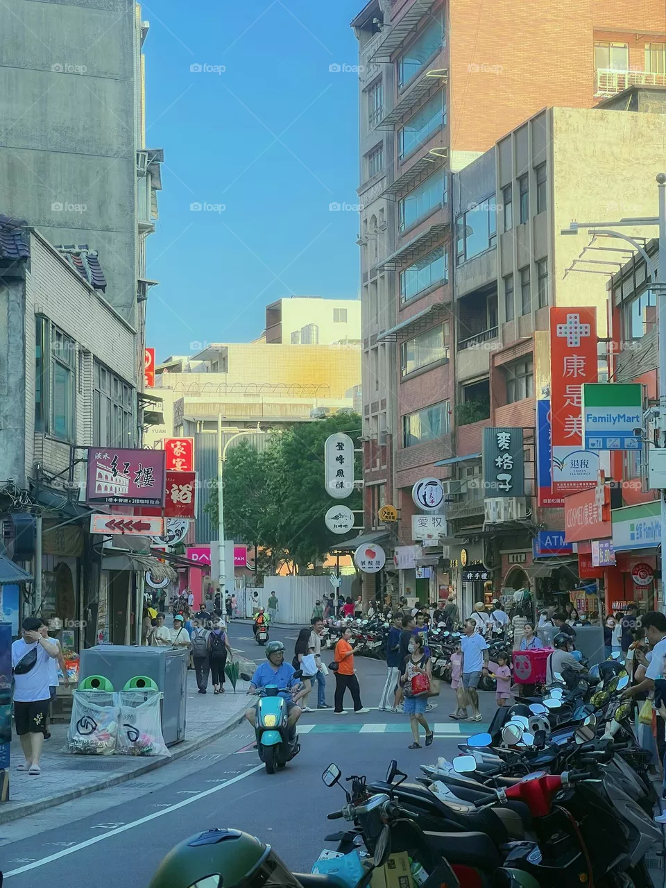 The lifestyle on the old street 