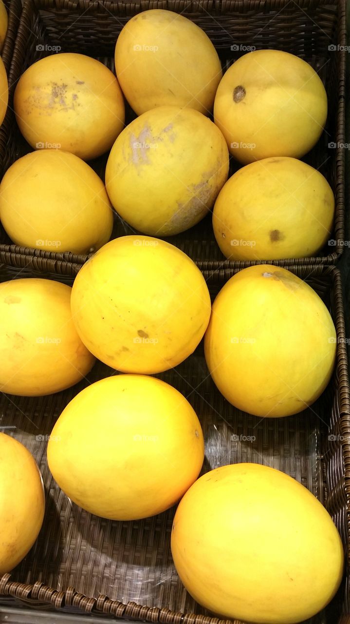 round fruit. On sale in the market.