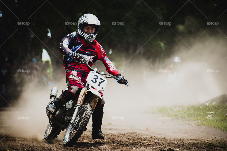 Cross race with modifield motorcycle...