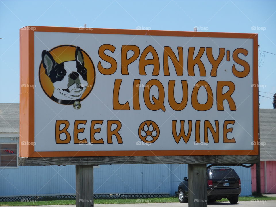 spanky liquor. This is a place where I stopped to wet my whistle on the way to port Aransas Texas
