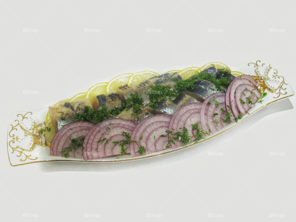 herring with onion and lemon сельдь с луком и лимоном