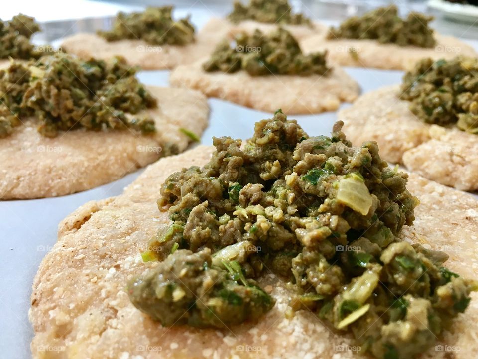 Potatoes stuffed with meat