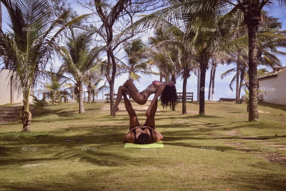 Acroyoga