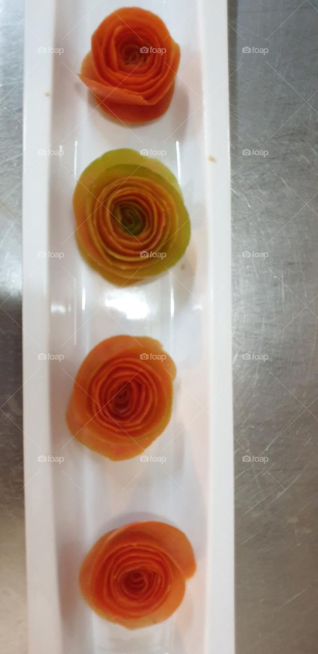 Rosas con piel de Tomate