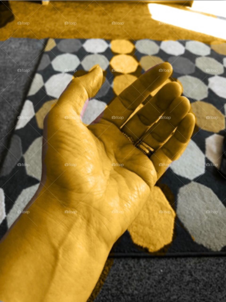 Clashing with the rug 