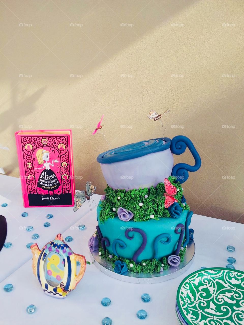 Alice in wonderland baby shower cake 