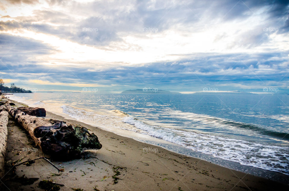 Scenic view of alki beach