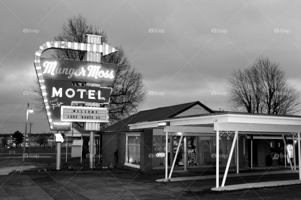 Munger Moss Motel on Route 66 Lebanon, Missouri