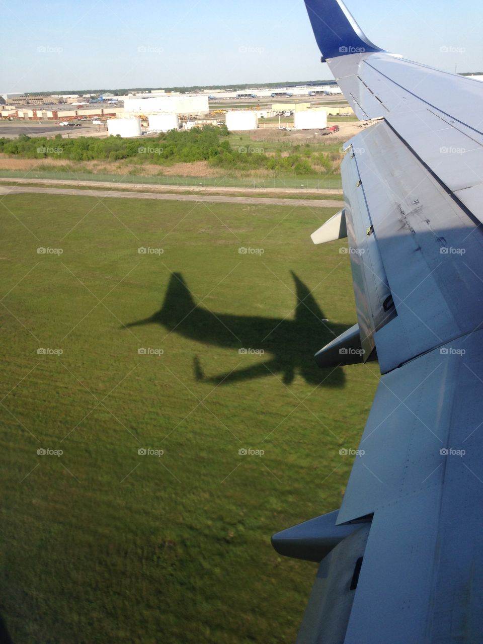 Shadow the plane. Landing in Detroit Michigan 