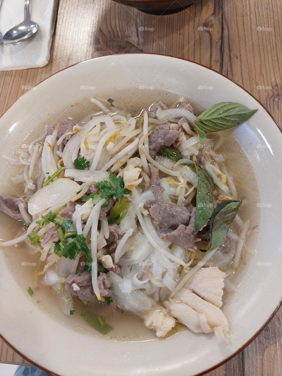 Mittagessen ,Mittag,Nudeln ,Suppe Fleisch