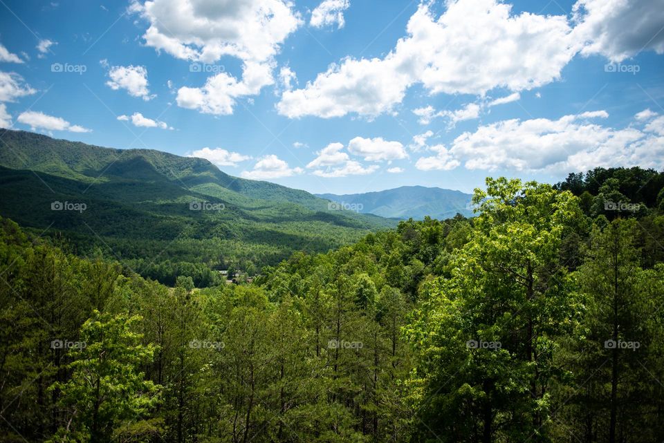 Landscape view of the Smoky Mountains in Gatlinburg, Tennessee 