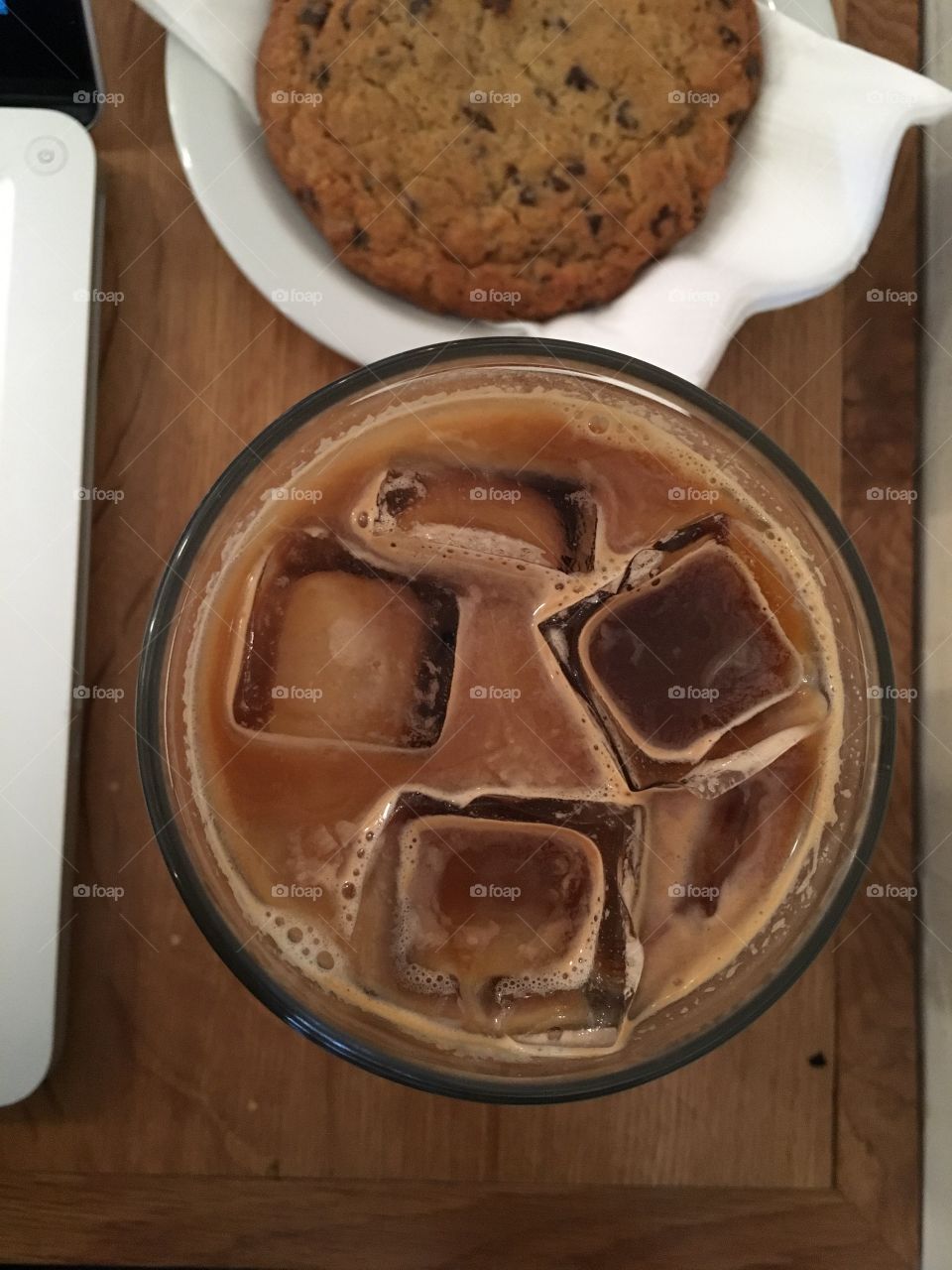 Coffee and a cookie 