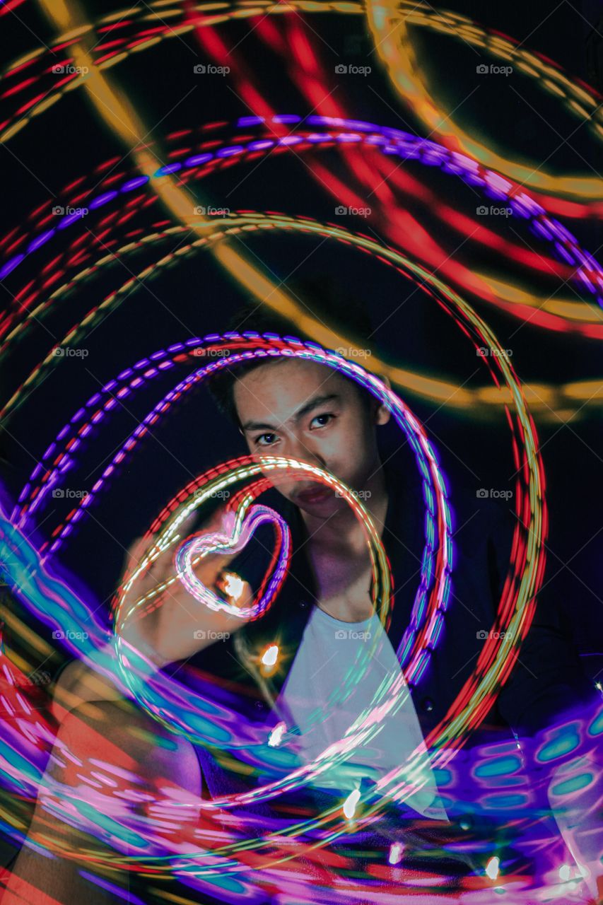 help me to win my first photo-contest, I haven't tried to win a contest yet.😭