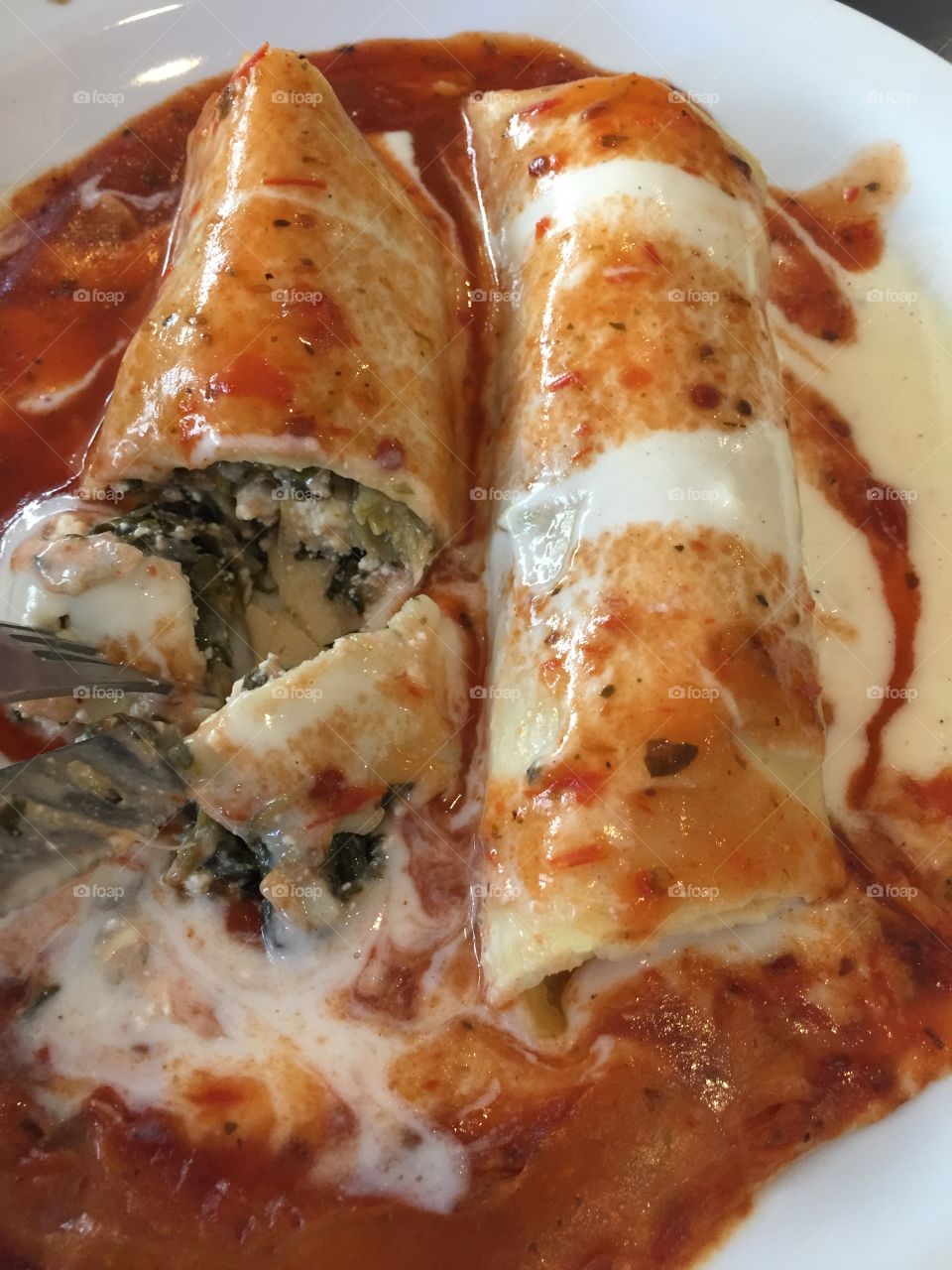 Canelones . Canelones de ricota e espinafre