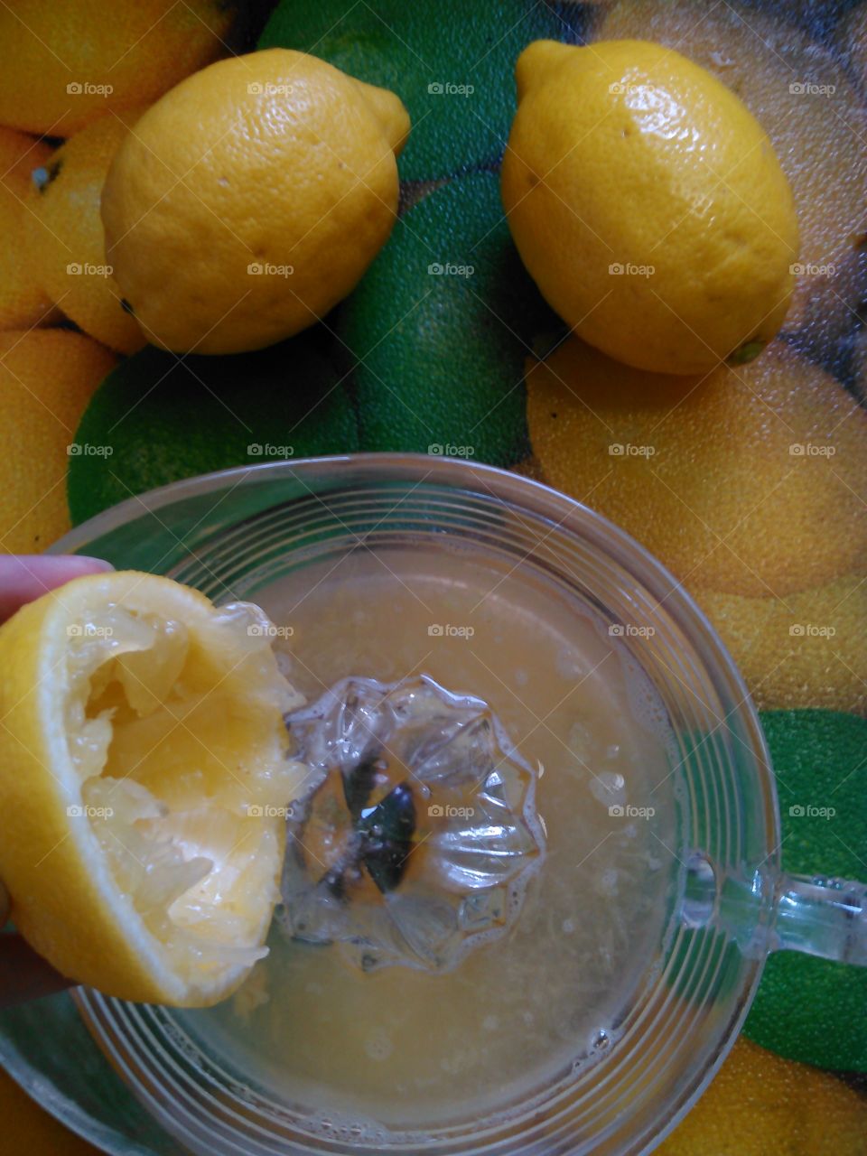 Fresh juice for fresh lemonade. Juicing for fresh lemonade