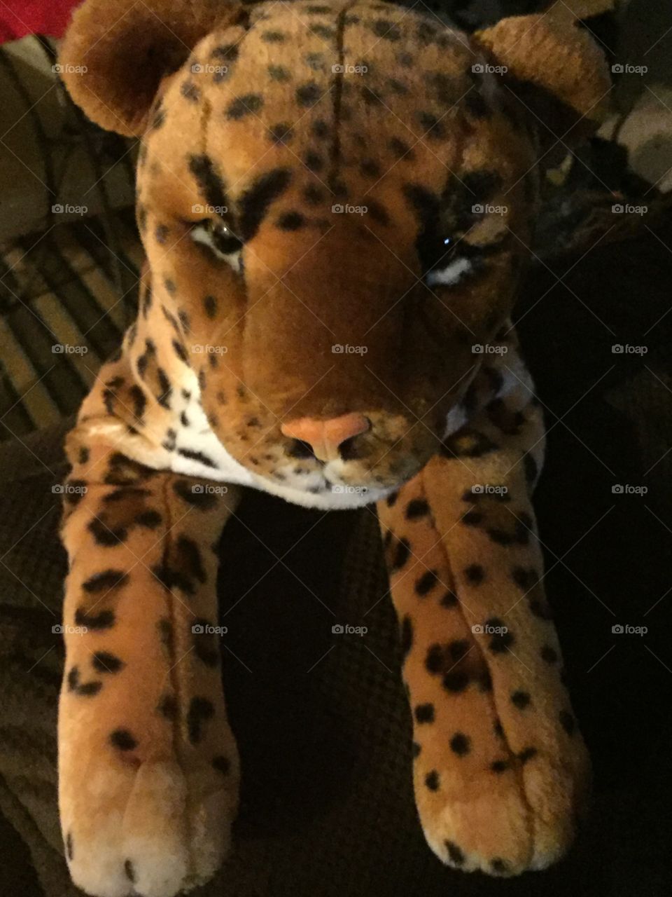 The stuffed leopard doll 