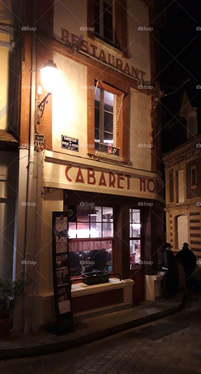 cabaret normand in Villerville